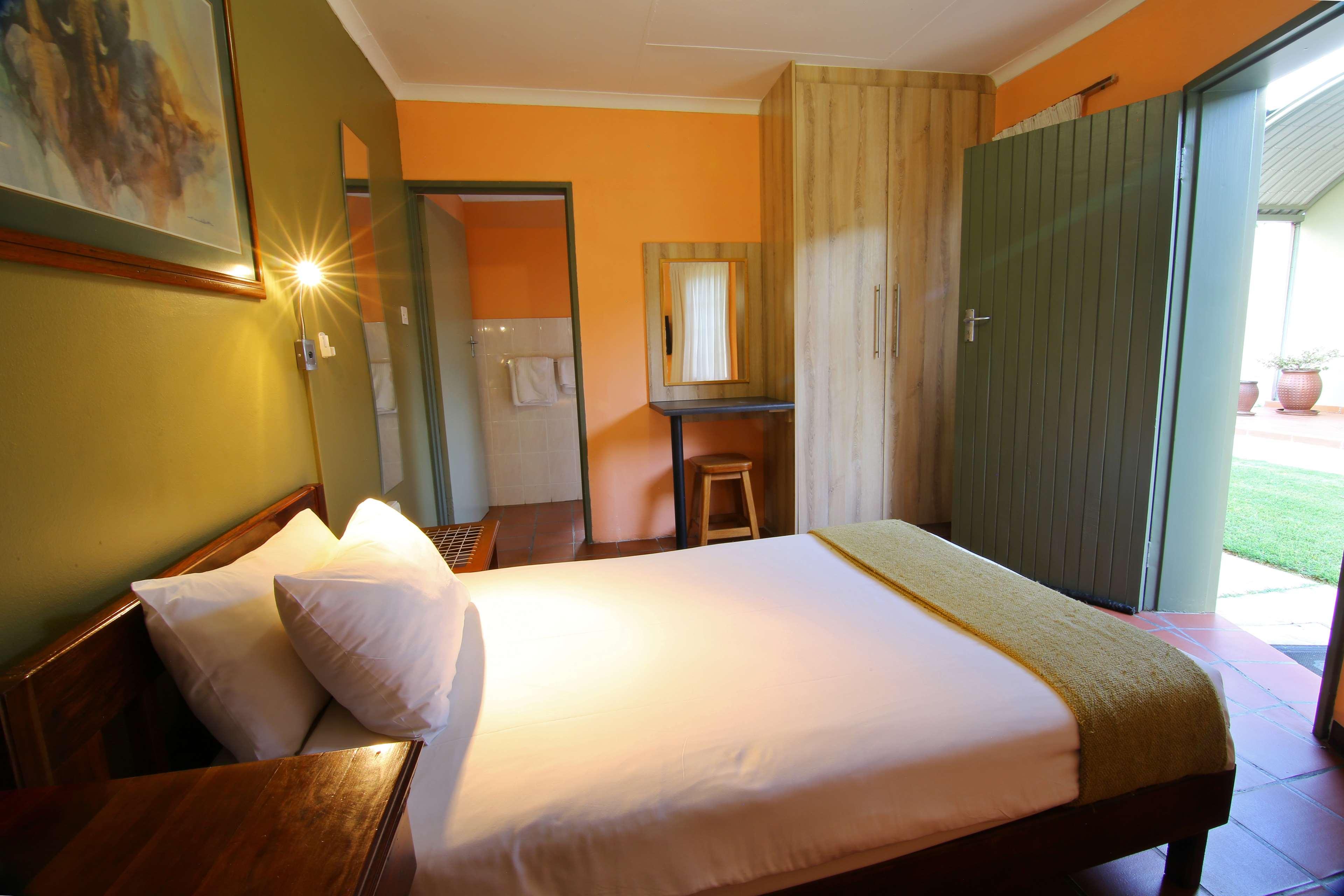 Kalahari Arms Hotel Khemsbok Kültér fotó