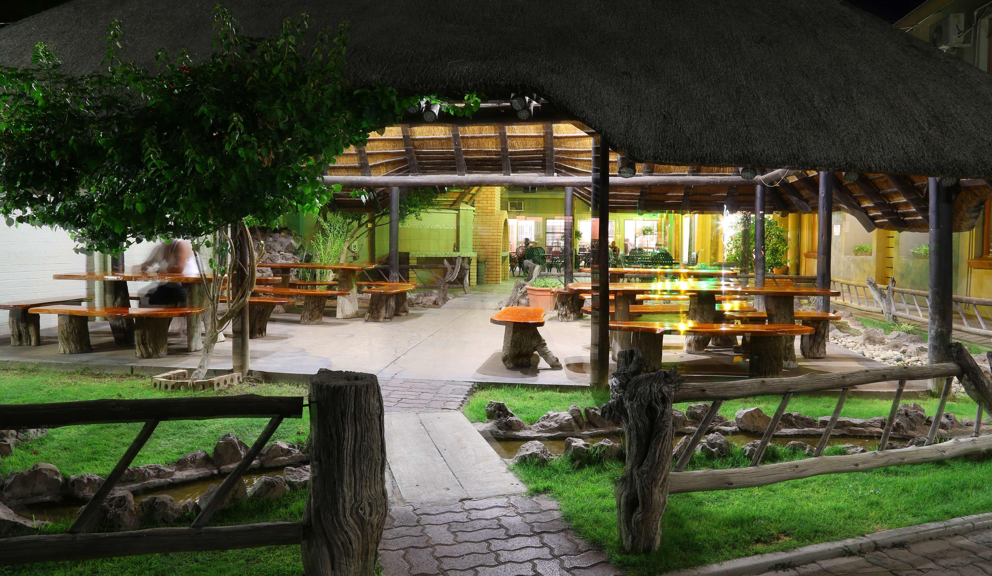 Kalahari Arms Hotel Khemsbok Kültér fotó