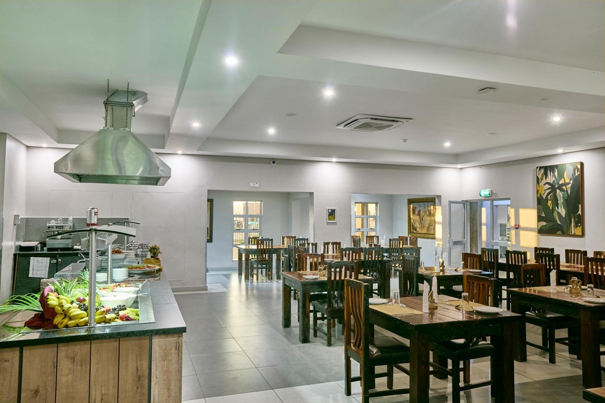 Kalahari Arms Hotel Khemsbok Kültér fotó