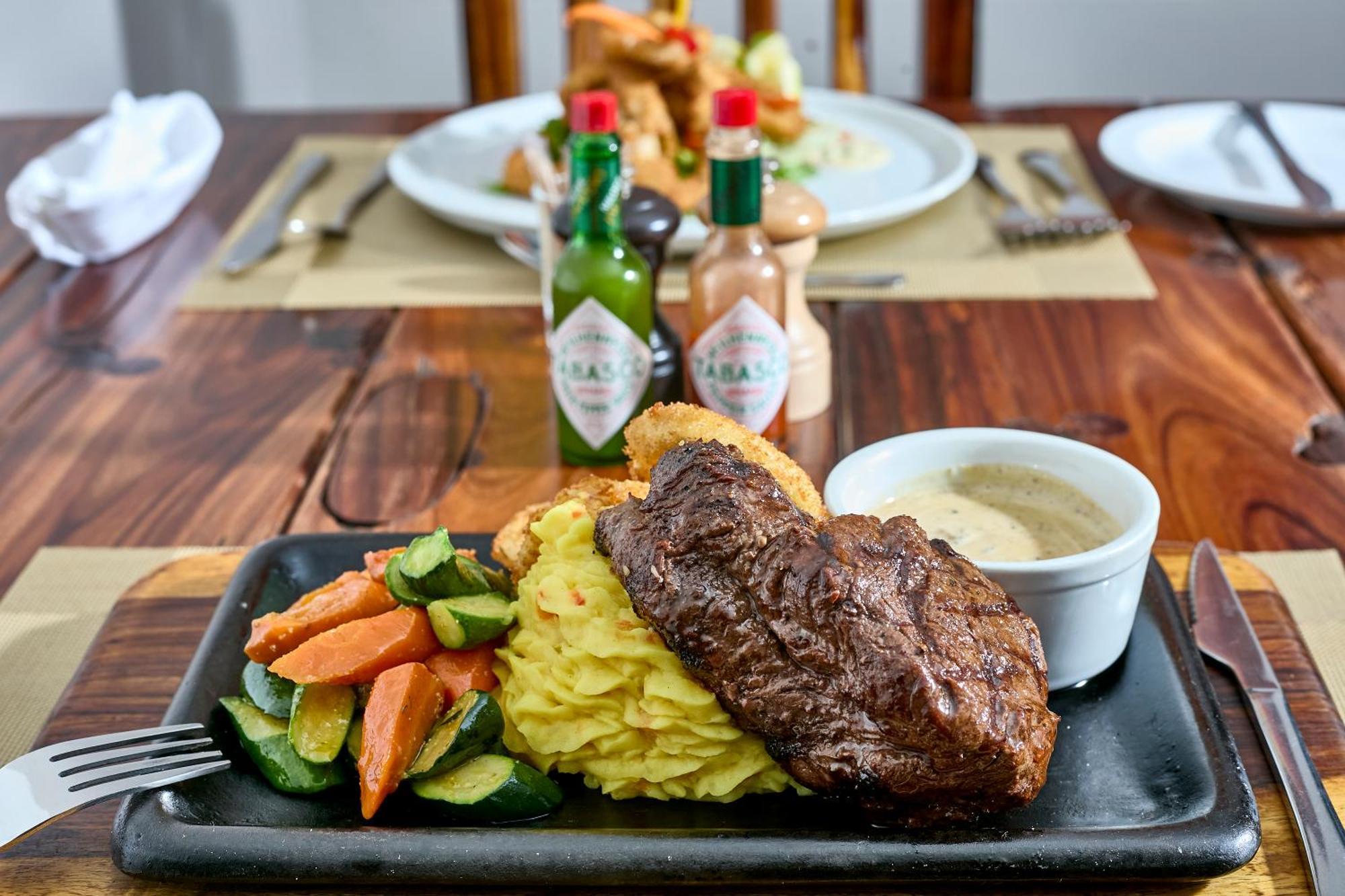 Kalahari Arms Hotel Khemsbok Kültér fotó