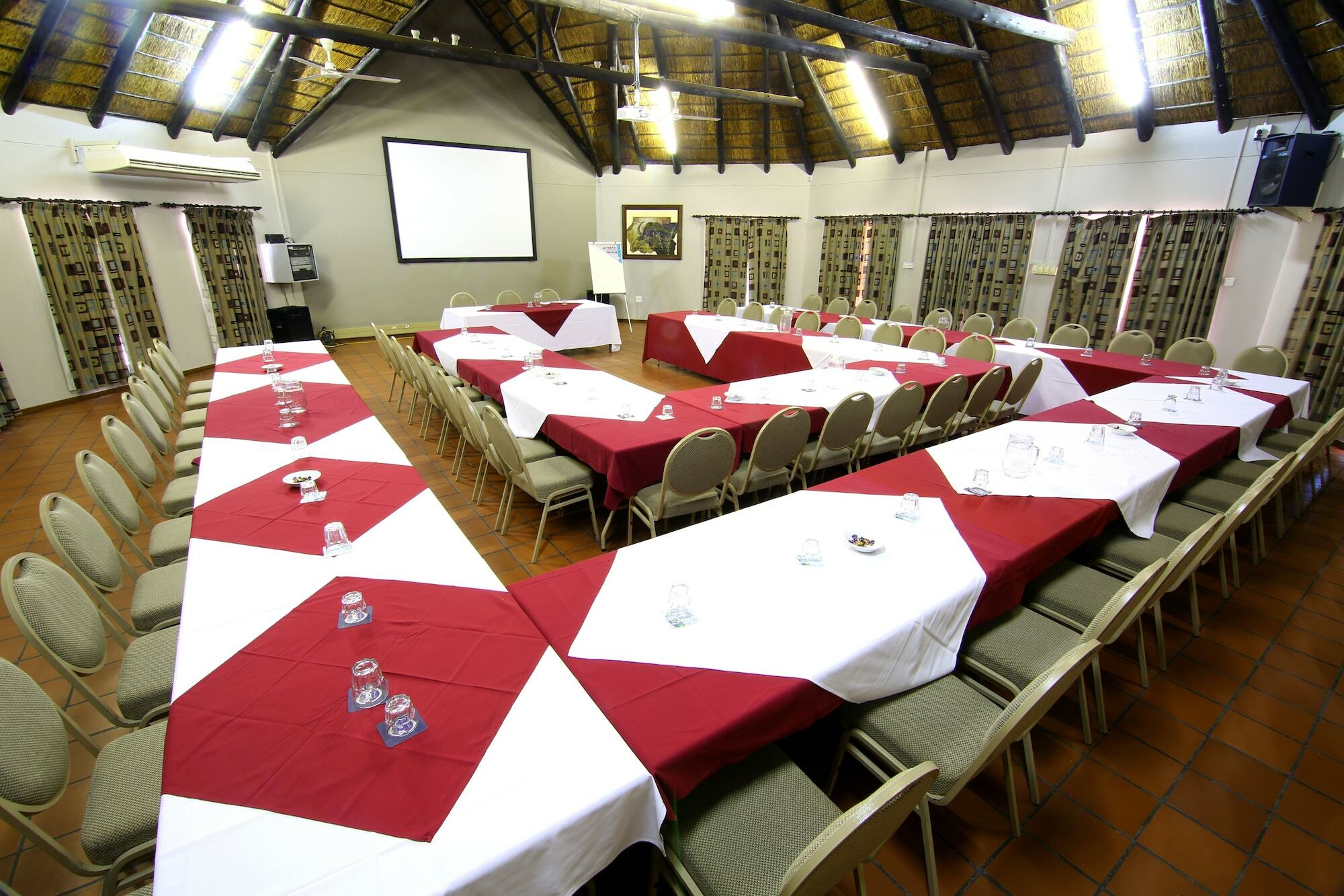 Kalahari Arms Hotel Khemsbok Kültér fotó