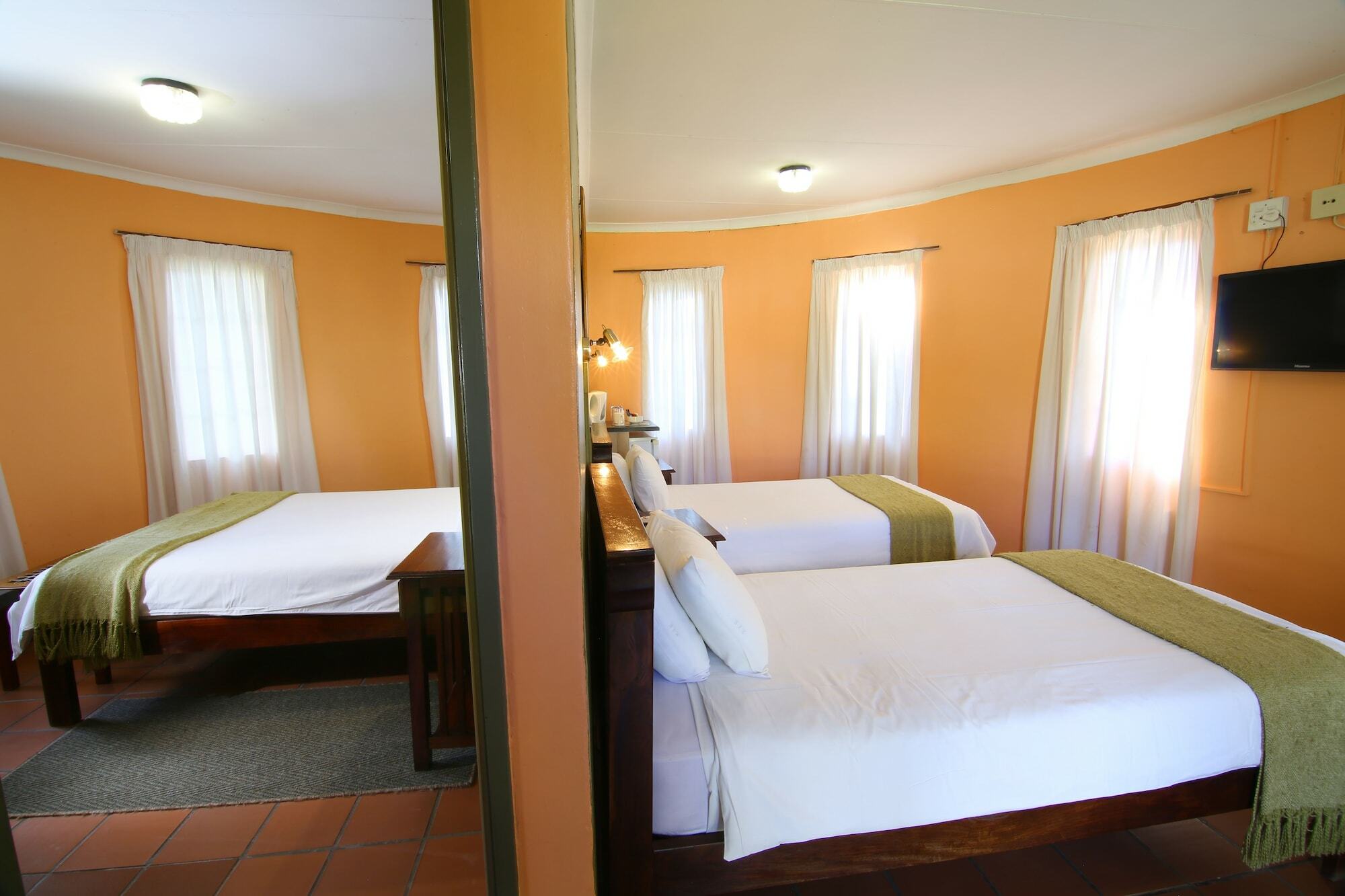 Kalahari Arms Hotel Khemsbok Kültér fotó